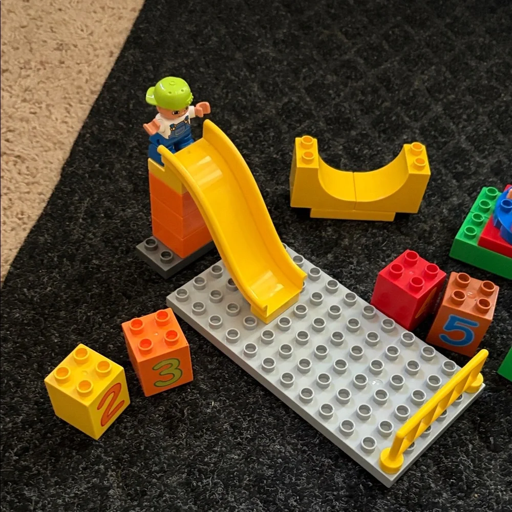 Lego Duplo Block Set Yellow Slide And Merry Go Round With Two figures